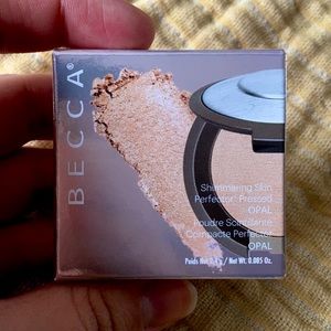 NWT Mini Becca Shimmering Skin Perfecter in Opal